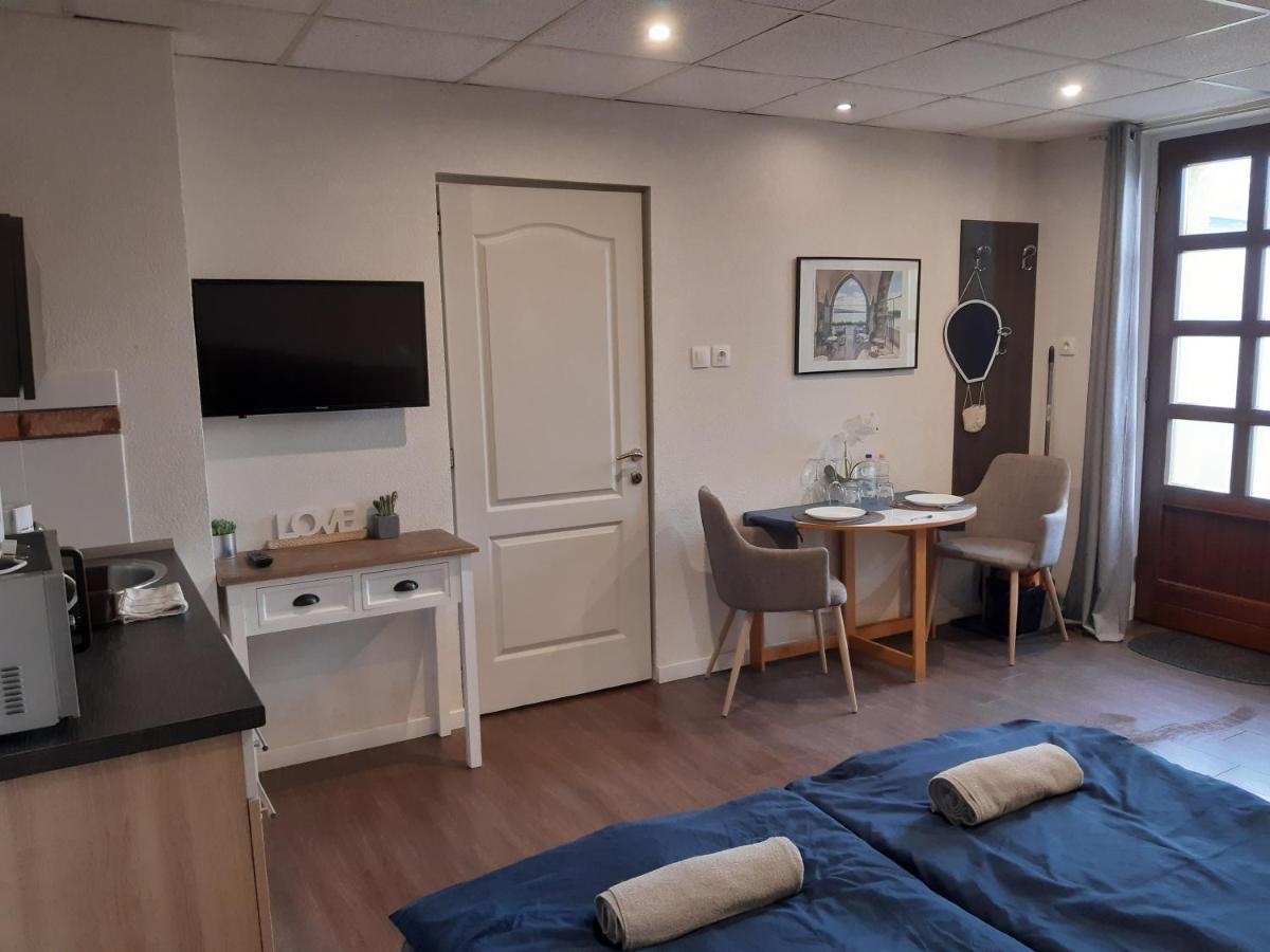 Ady Apartman Tata Exterior foto